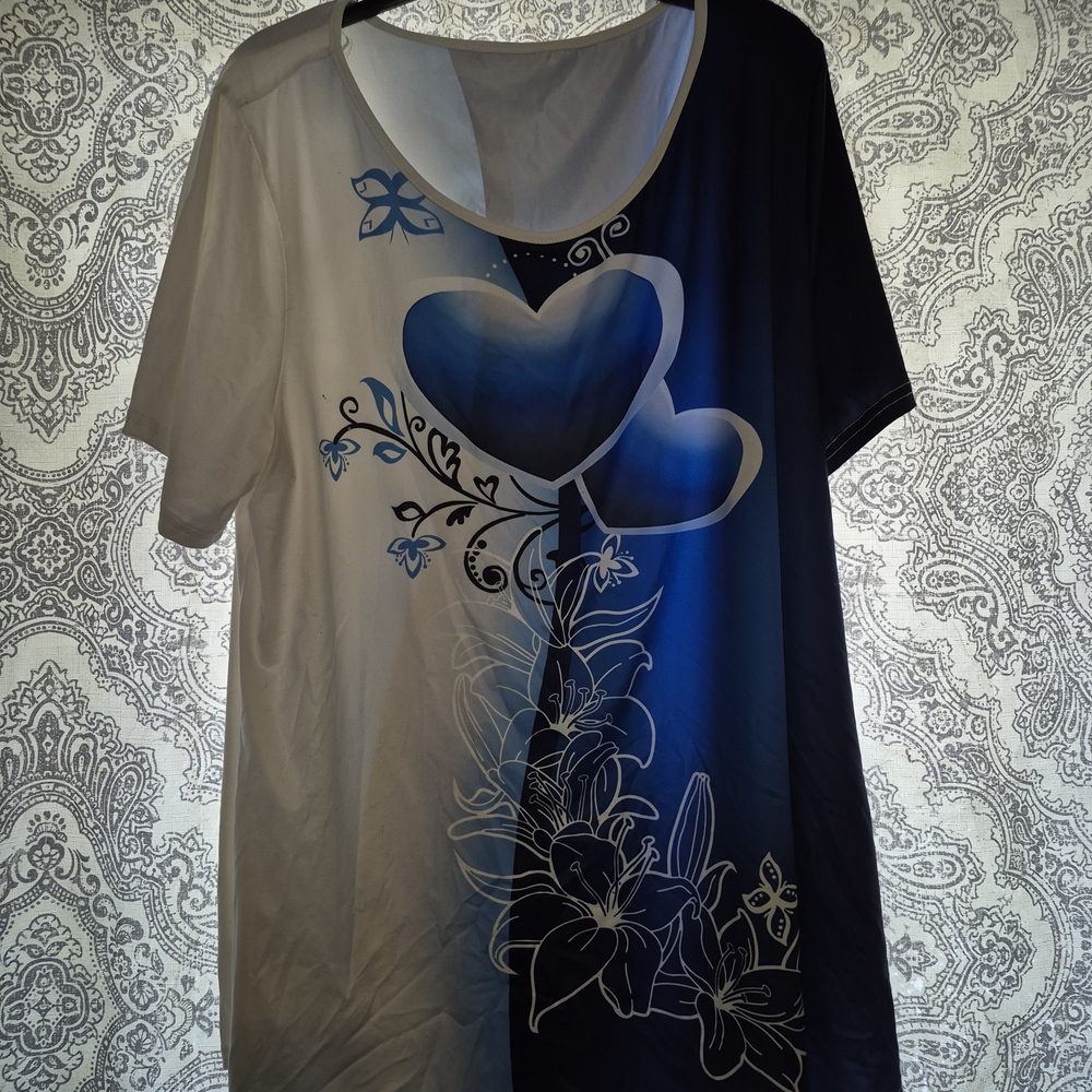 Elegant Blue and Black Heart Print Women's Top